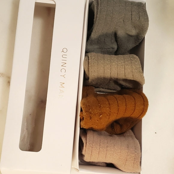 quincy mae Other - Quincy Mae socks